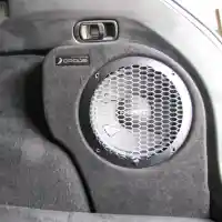 Установка сабвуфера в автомобиль