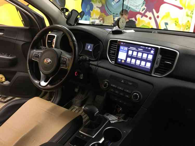 Установка автомагнитолы Андроид на Kia Sportage
