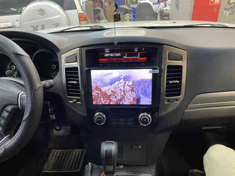 Магнитола для Mitsubishi Pajero 4 2006+ Parafar на Андроид 13.0 PF458RN2K