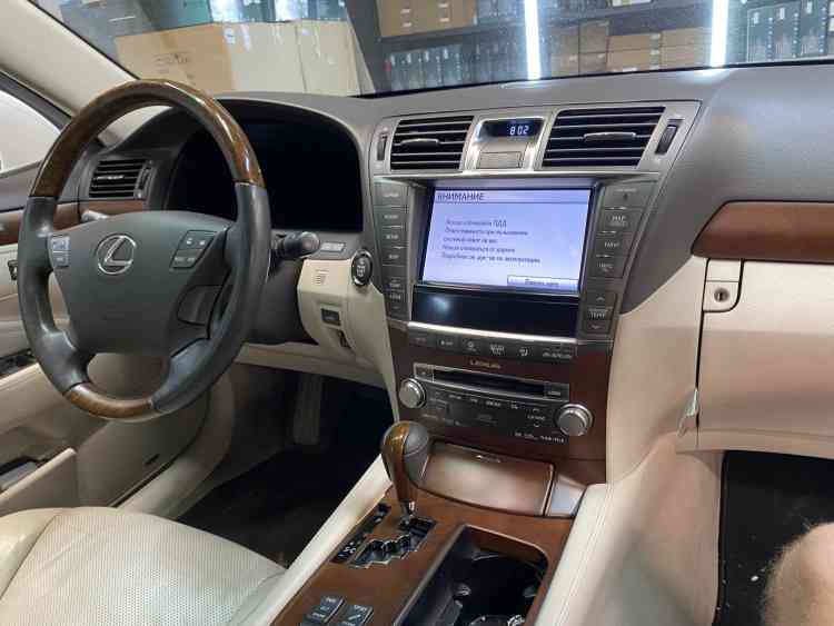 Установка магнитолы Андроид на Lexus LS460