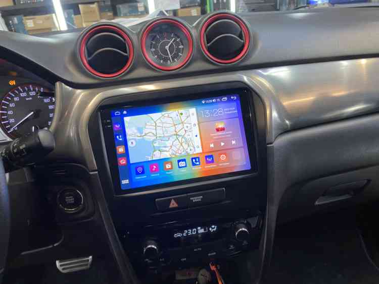 Магнитола для Jeep Compass 2014 Parafar (cо встроенным модулем для подключения камер 360) на Андроид 13.0 PF998U2K360