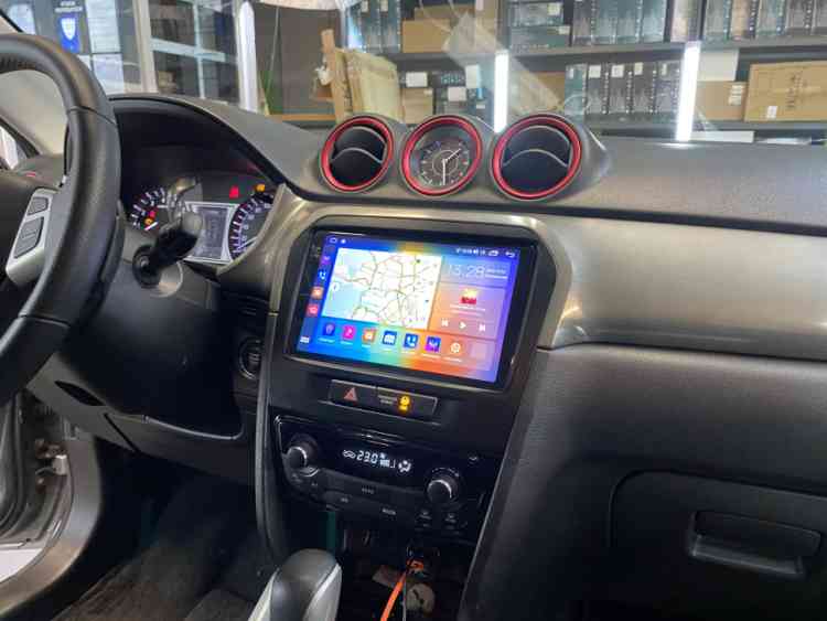 Магнитола для Jeep Compass 2014 Parafar (cо встроенным модулем для подключения камер 360) на Андроид 13.0 PF998U2K360