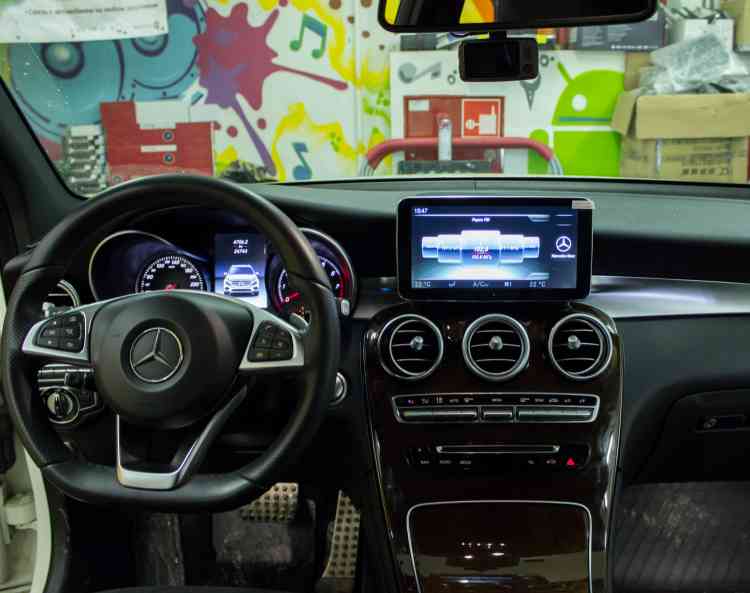 Установка Андроид магнитолы на Mercedes-Benz GLC
