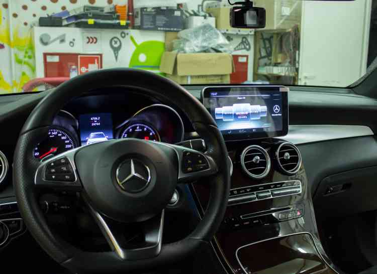 Установка Андроид магнитолы на Mercedes-Benz GLC