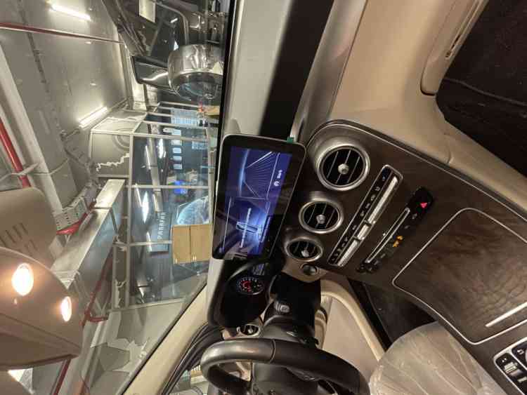 Установка автомагнитолы Андроид на Mercedes-Benz GLC