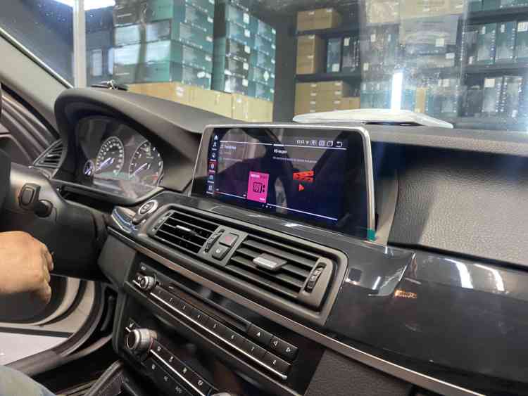 Установка магнитолы Андроид на BMW 5