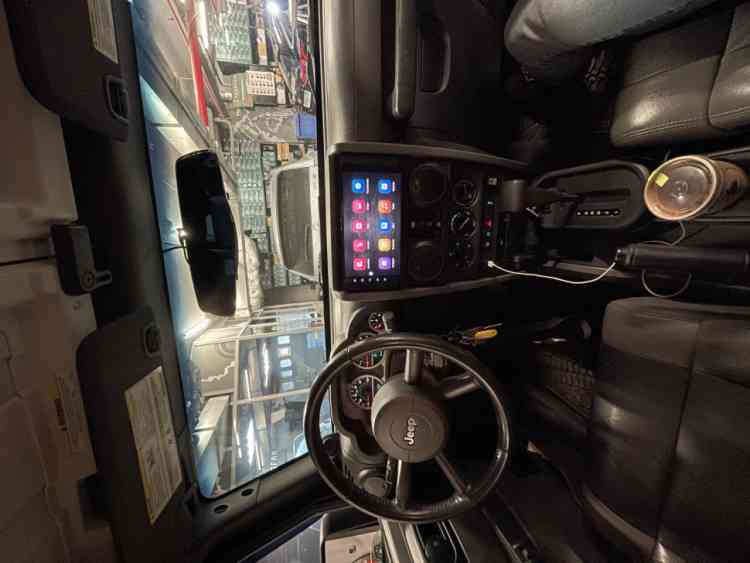 Установка магнитолы Андроид на Jeep Wrangler