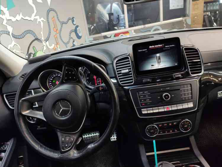 Установка магнитолы Андроид на Mercedes-Benz GLE 350