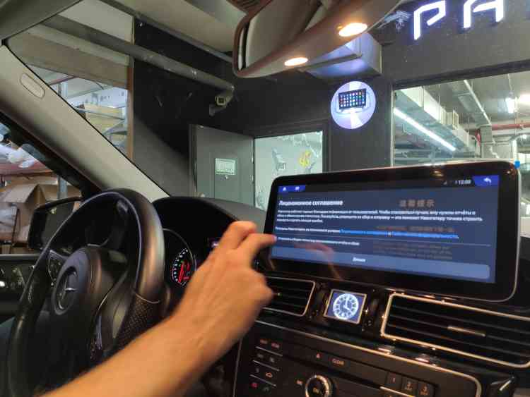 Установка магнитолы Андроид на Mercedes-Benz GLE 350
