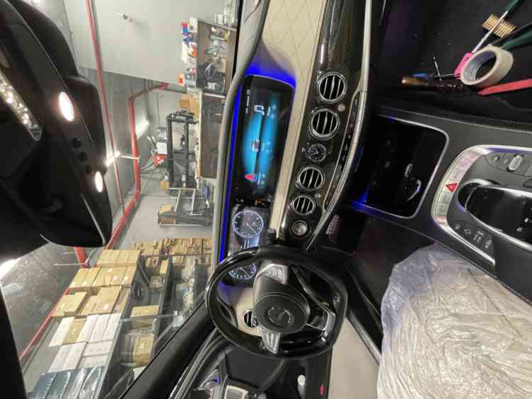 Установка магнитолы Андроид на Mercedes-Benz W222