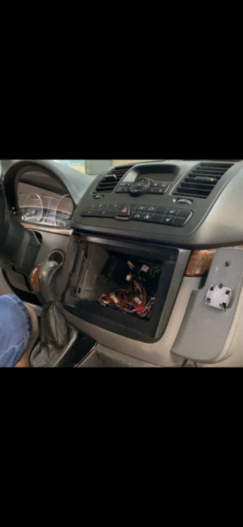 Установка Андроид магнитолы  на Mercedes-Benz Viano