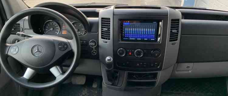 Магнитола для Mercedes B200/Vito/Viano/B класс/Sprinter/Crafter B200 Parafar глянцевая на Андроид 13.0 PF068T1LUX1XHD